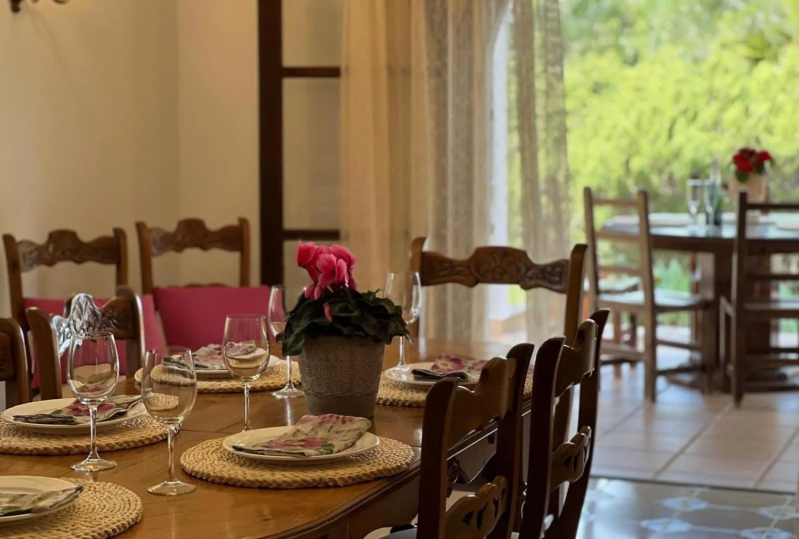 Villa Marlis Ibiza  伊维萨镇