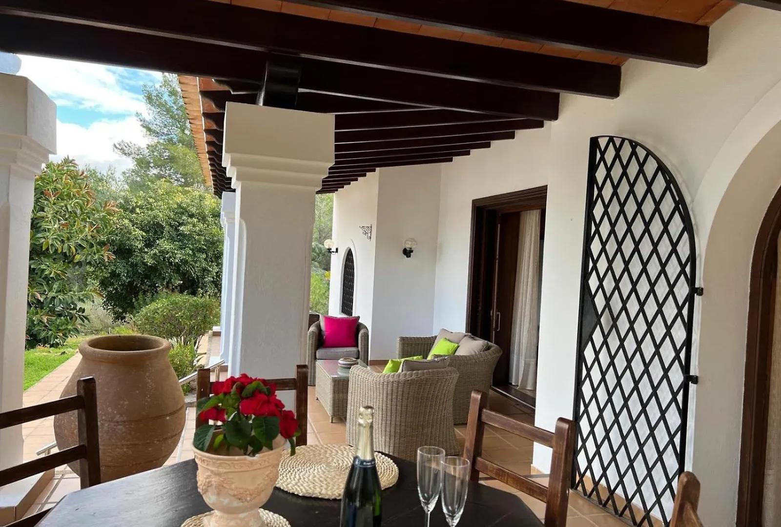 Villa Marlis Ibiza 伊维萨镇